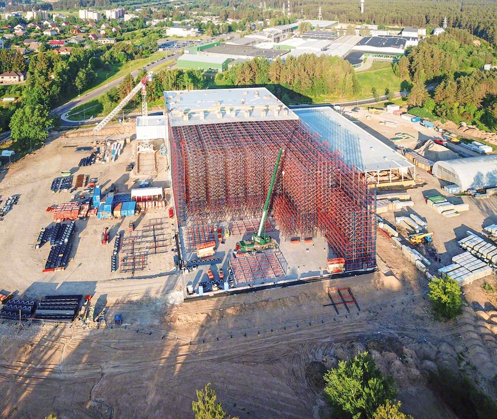 O novo complexo automático da Intersurgical na Lituânia desempenha a função de hub logístico