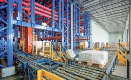 A Mecalux projetou e construiu um armazém automático autoportante da BASF