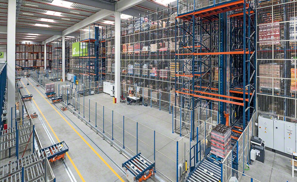 EMS no solo da Luís Simões que organiza as expedições EMS no solo da Luís Simões que organiza as expedições