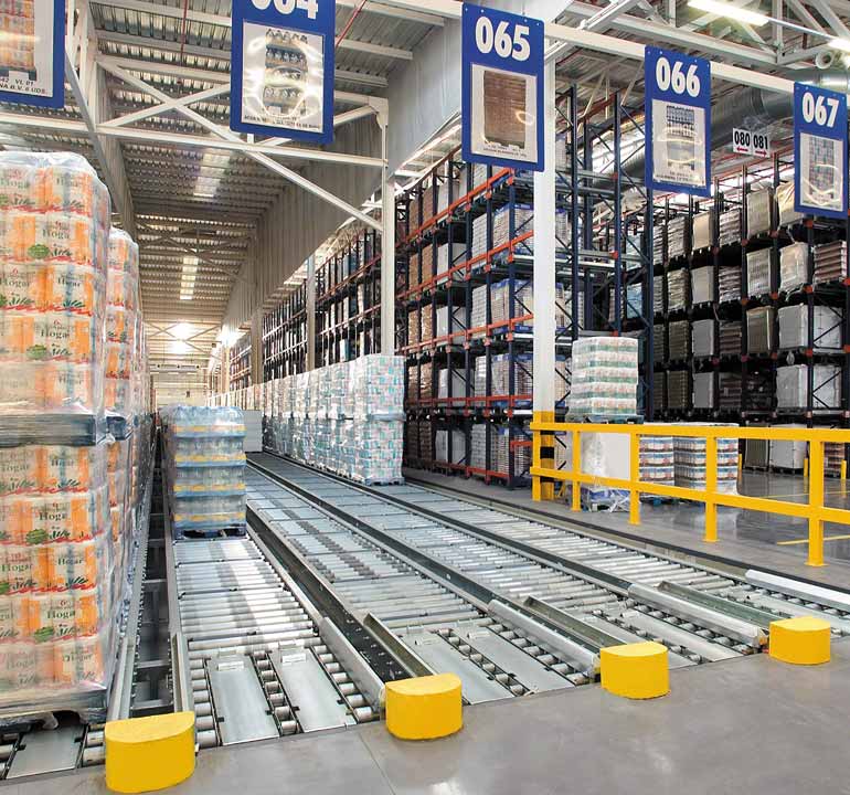 Armazém para centro de distribuição do setor da alimentação