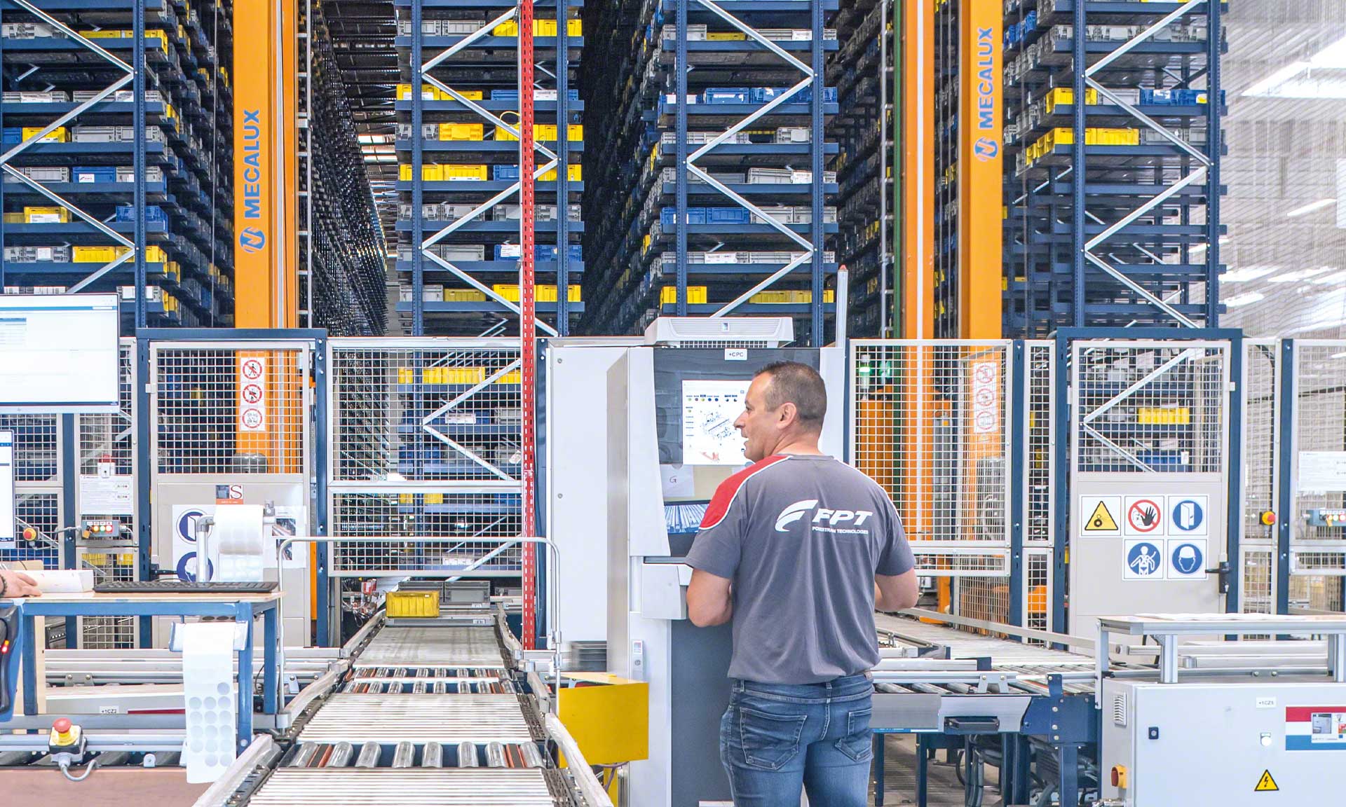 FPT Industrial (Grupo IVECO) conecta automaticamente seu armazém à produção