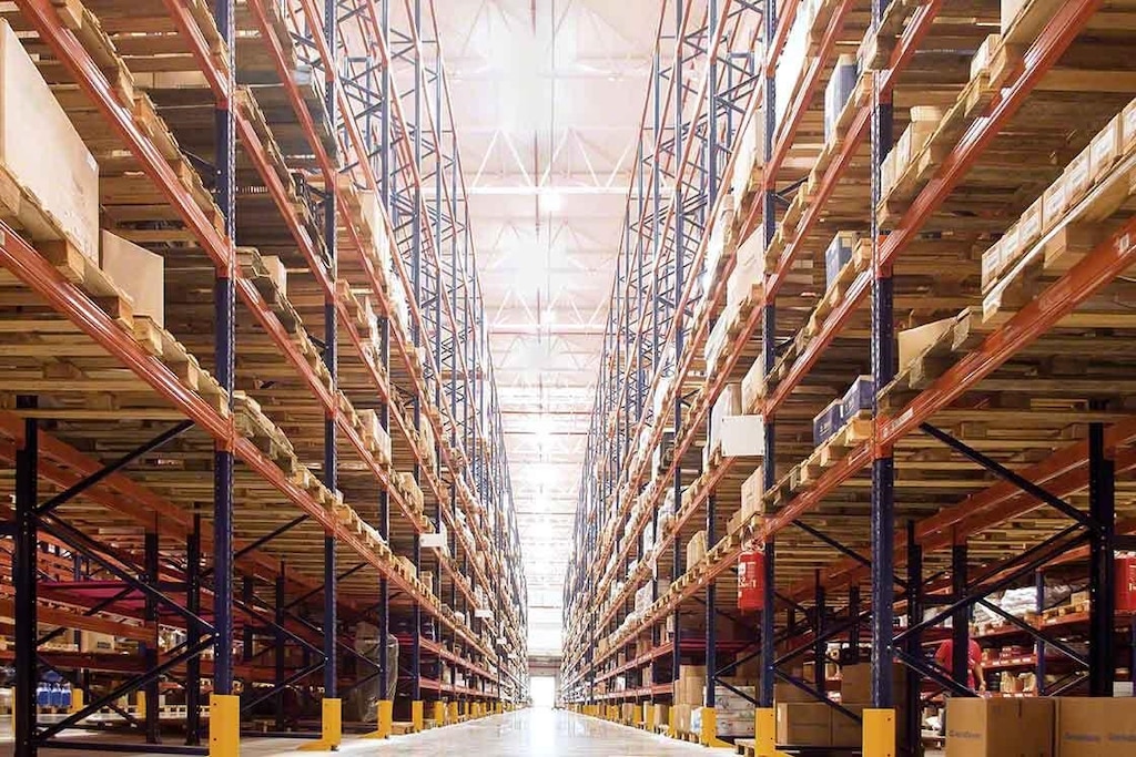 O WMS ajuda a fazer um controle exaustivo do inventário em tempo real e otimizar o big data na logística O WMS ajuda a fazer um controle exaustivo do inventário em tempo real e otimizar o big data na logística