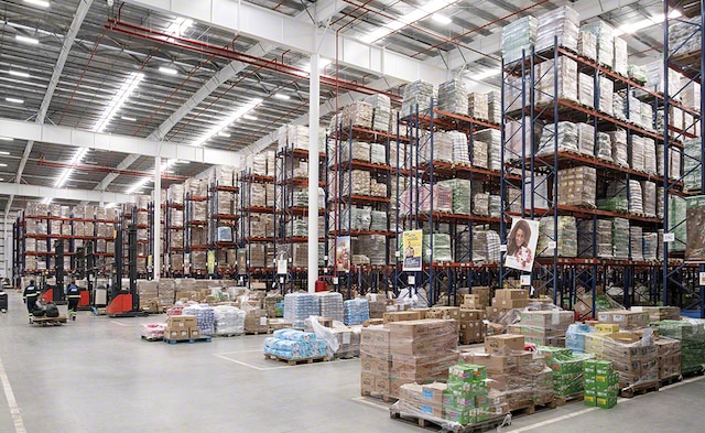 A Mecalux equipou o novo centro de distribuição da Unilever em Montevidéu (Uruguai) com estantes de paletização convencional