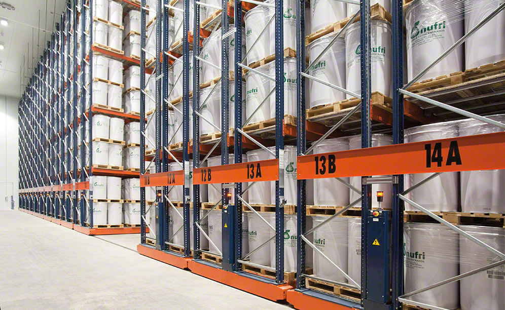 Estantes Movirack e 'drive-in' para as câmaras de congelamento da Nufri