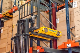 Fritel melhora seu armazém com estantes Pallet Shuttle da Mecalux Fritel melhora seu armazém com estantes Pallet Shuttle da Mecalux