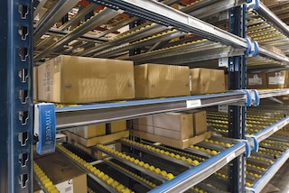 Cada produto tem embalagens primárias, secundárias e terciárias diferentes embalagens primárias, secundárias e terciárias diferentes