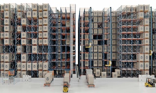 O 4-Way Pallet Shuttle dinamiza as operações em armazéns com alta rotatividade