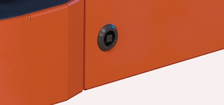 Os robôs móveis autônomos utilizam um sensor ultrassônico para identificar objetos ao nível do solo