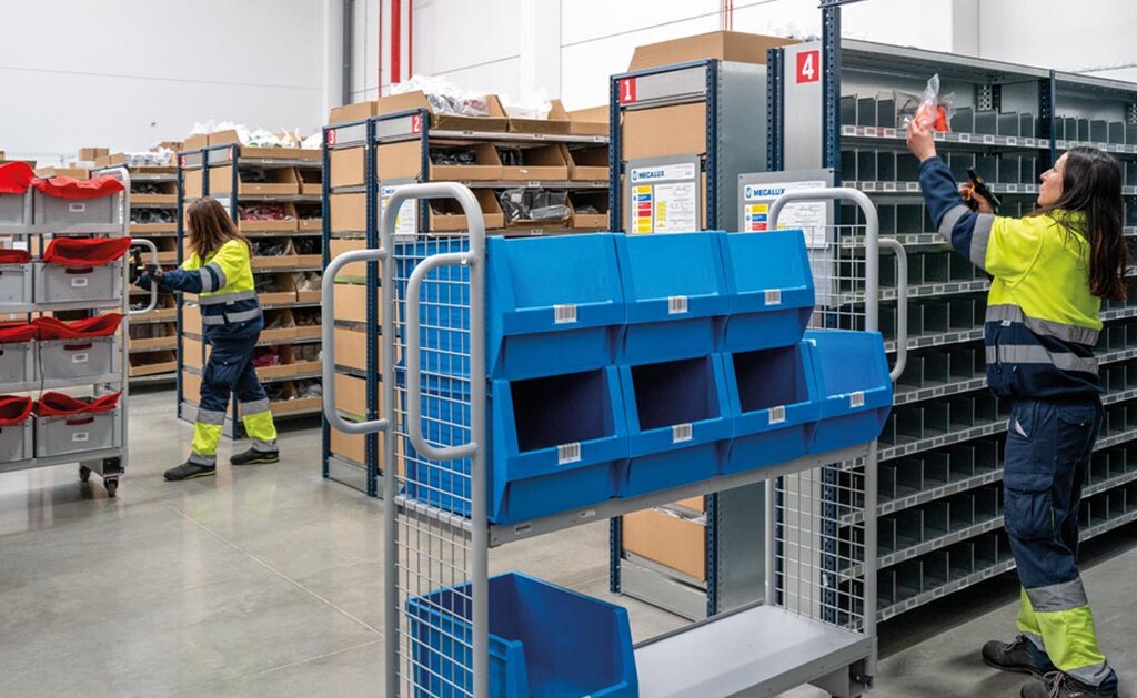 O efeito de escassez diminui quando o nível de serviço é mais alto