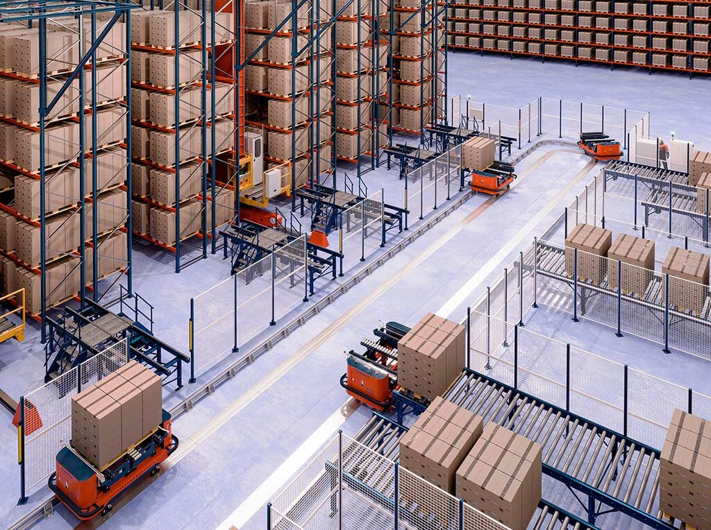 Os transportadores terrestres, embora operem de forma independente, são interligados