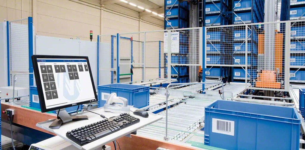 O sistema de gerenciamento de armazém pode monitorar as operações de qualquer centro logístico, inclusive sem a presença de trabalhadores devido à COVID-19