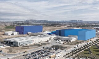 Um armazém industrial pode alojar praticamente uma cadeia produtiva completa em seu interior
