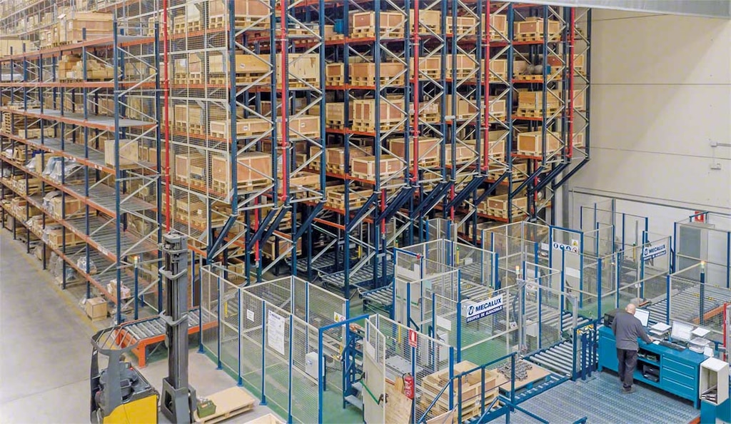 A automação industrial torna possível receber e expedir mercadorias sem gerenciamentos manuais