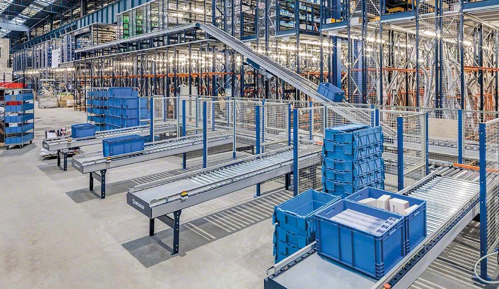 Automatizar os processos de armazenamento ajuda a reduzir os custos de estoque