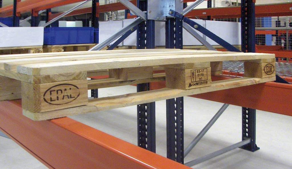 Um europalete se caracteriza por ter umas dimensões de 1.200 mm x 800 mm