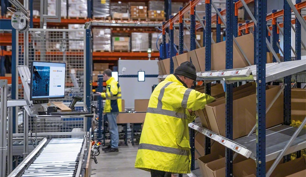 O picking é uma das funções da logística mais importantes para os comércios