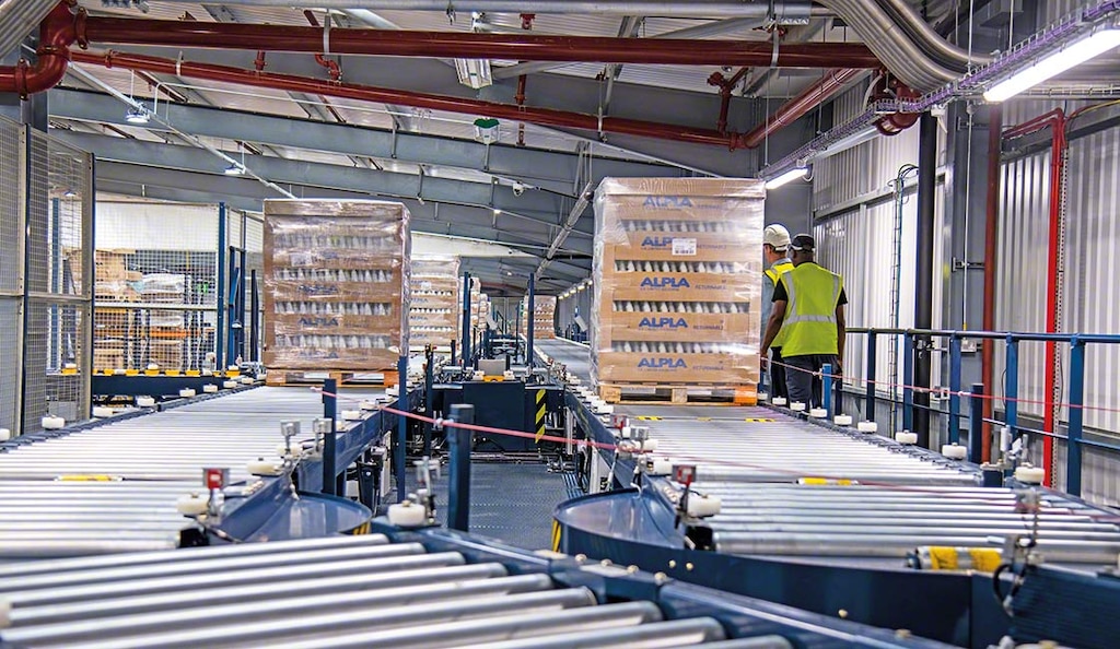 Os circuitos de transportadores são soluções flexíveis que se adaptam às necessidades de cada cliente