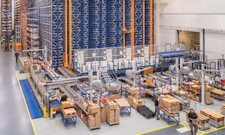 As operações logísticas são processos que garantem o fluxo de materiais e informações