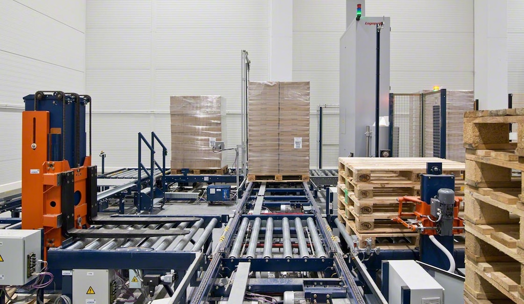 Os paletes reutilizáveis reduzem a quantidade de resíduos gerados durante a transferência de mercadorias