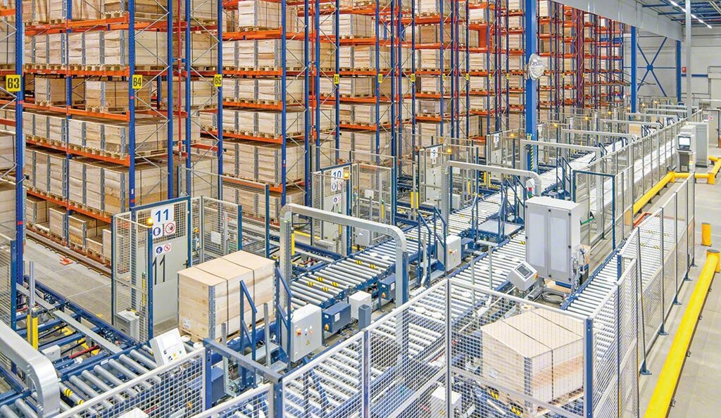 A IKEA agilizou o processo logístico de armazenamento com sistemas robotizados