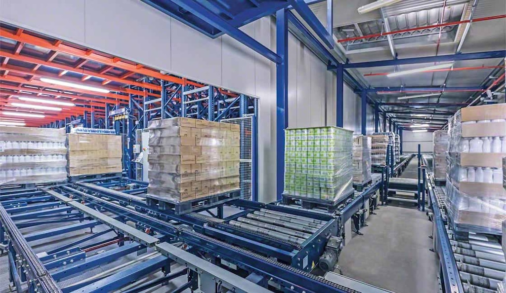 Os métodos de reaprovisionamento procuram que sempre haja produtos disponíveis para os clientes e a produção