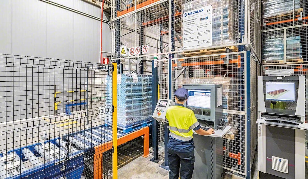 O Lean Seis Sigma segue as cinco fases DMAIC: definir, medir, analisar, melhorar e controlar