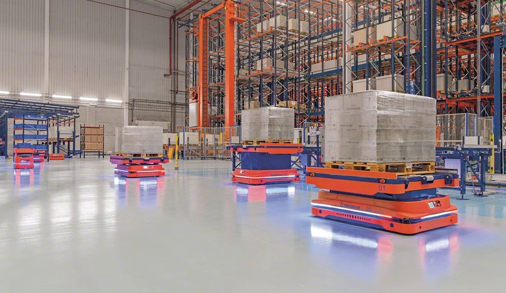 Os robôs AMR utilizam sensores LiDAR para detectar obstáculos em seu ambiente