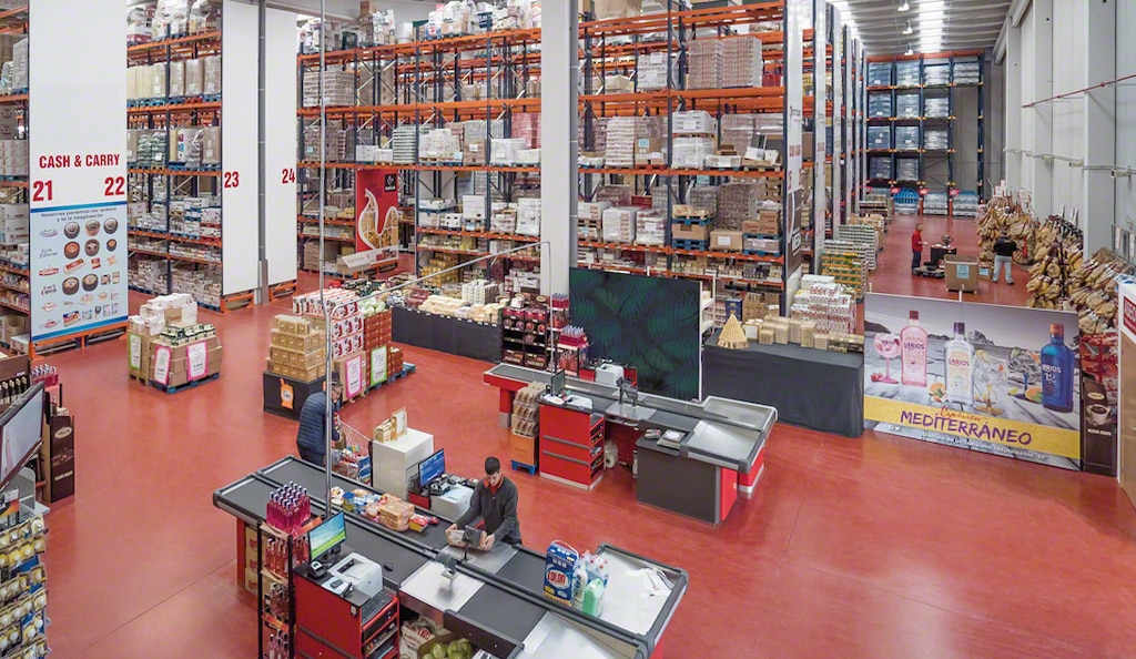 O Store Fulfillment foi projetado para controlar o estoque do armazém e das lojas físicas