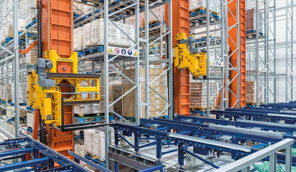 Os armazéns automatizados incorporam sistemas capazes de mover as cargas
