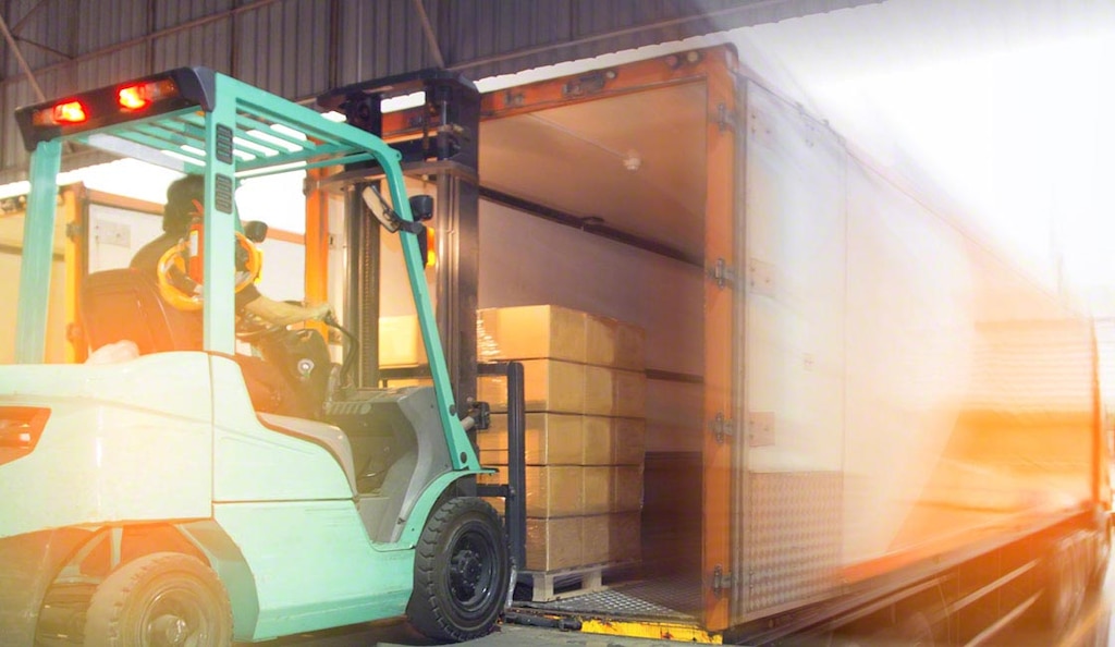 O sistema TMS otimiza rotas, reduz as distâncias percorridas e maximiza o uso eficiente de recursos