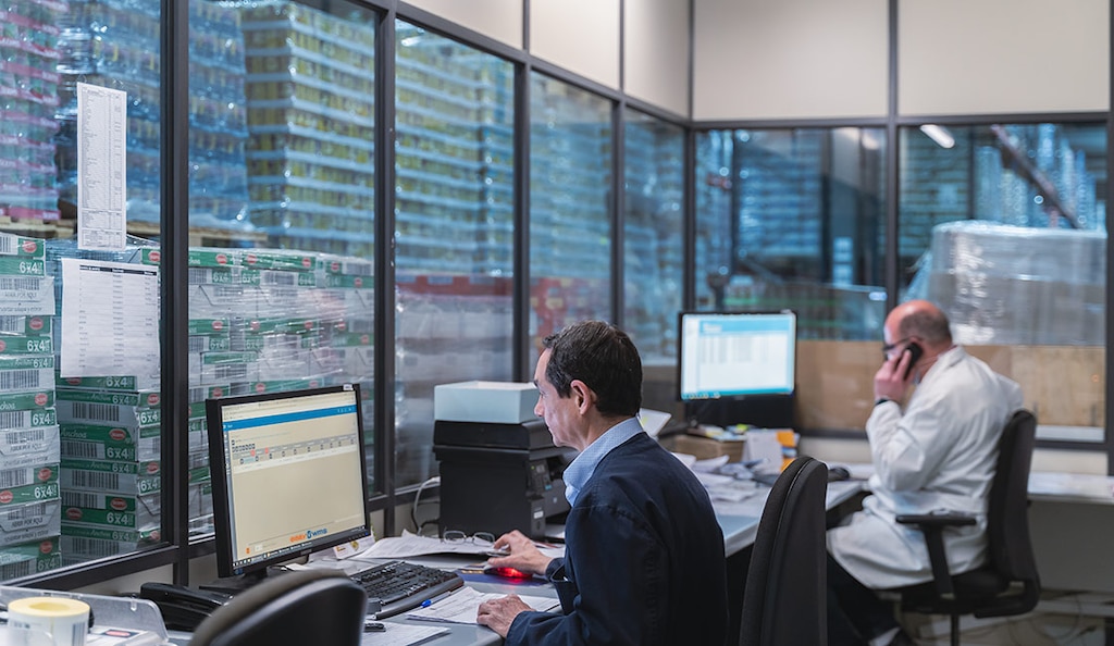 A torre de controle é importante porque melhora a eficiência da cadeia de suprimentos