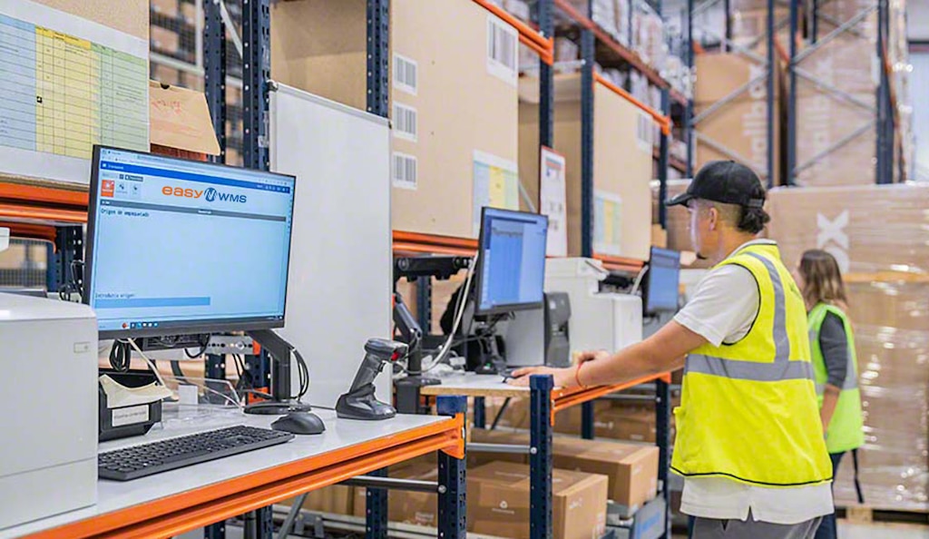 O fabricante Wallbox é um exemplo de instalação de Warehouse Management System em sua modalidade Saas