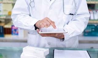Pharmacie de la Gare abastece os estoques de produtos parafarmacêuticos com o Easy WMS