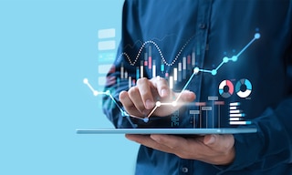 Inteligência artificial para decidir quando e onde reabastecer o estoque