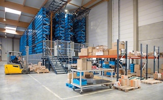 Armazém automático para caixas de FIC em Nimes gerenciado por Easy WMS