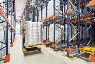 O Pallet Shuttle permite economizar no custo energético das câmaras frias