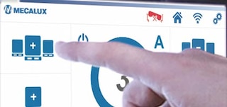 A função de carga e descarga contínua permite depositar ou coletar paletes sem interrupções