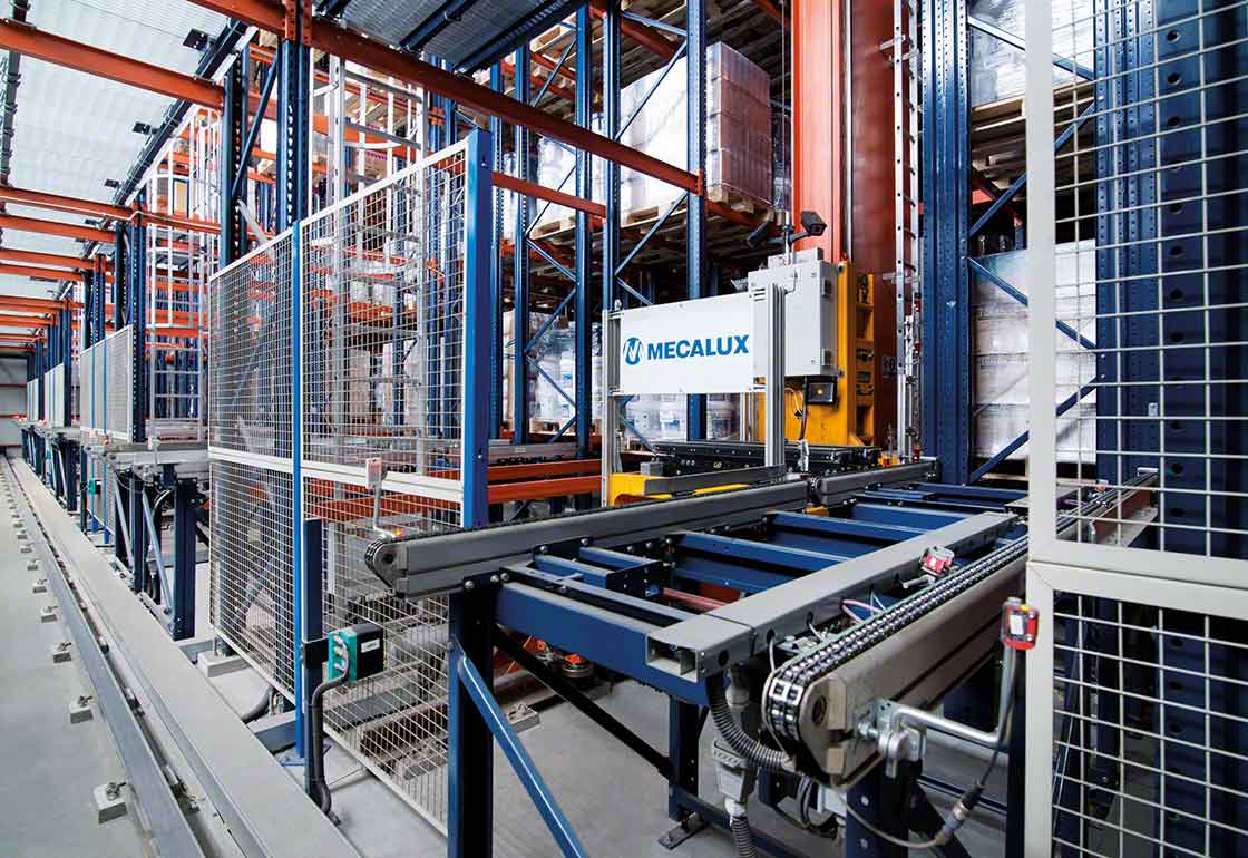 Os sistemas automáticos facilitam o manuseio de cargas com segurança nos armazéns de produtos químicos Os sistemas automáticos facilitam o manuseio de cargas com segurança nos armazéns de produtos químicos